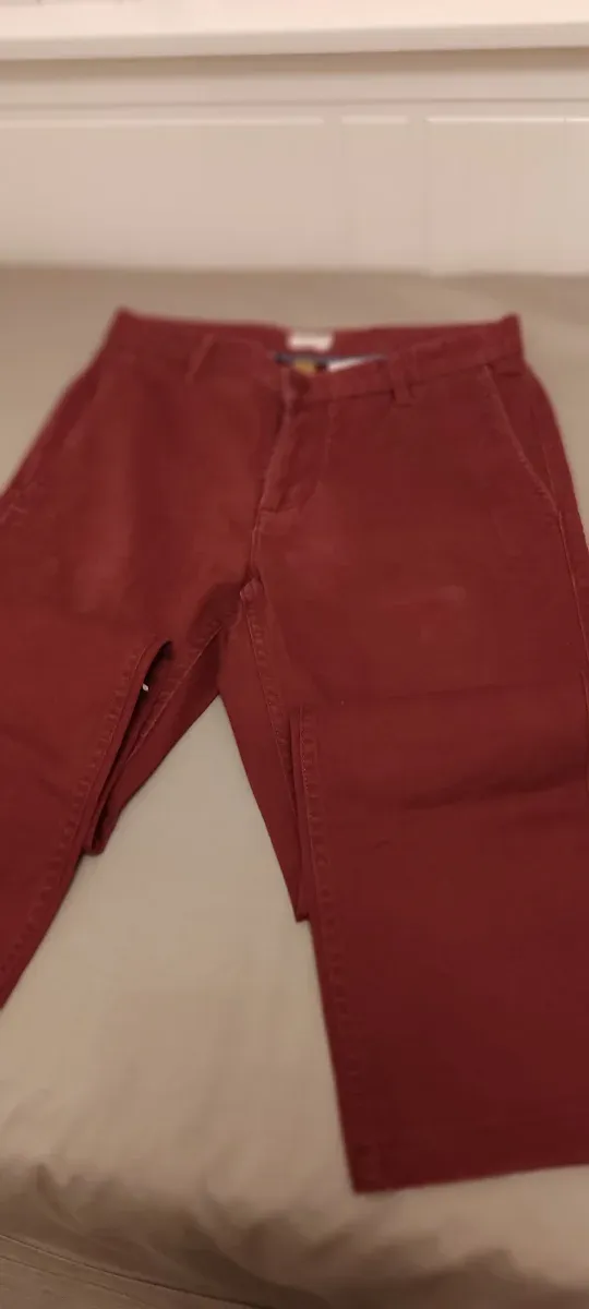 Pantalón chino hombre rojo