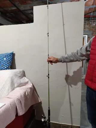 Caña de pescar surf casting con carrete