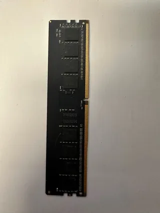 Crucial 1x4GB 2666 MHz c15 T4G4D2