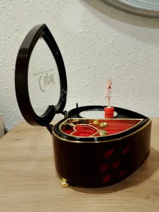 Caja de música corazón