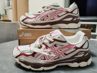 Asics Gel NYC 39.5 Bianco Bordeaux Nuove