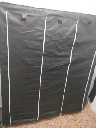 Armario de tela negro