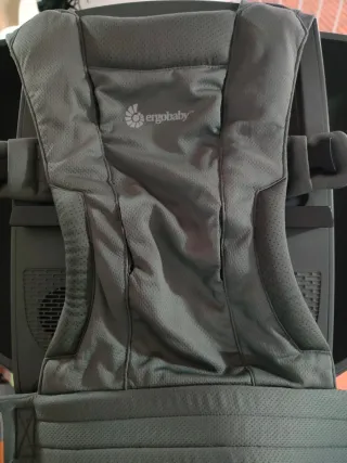 Mochila porteo Ergobaby Embrace