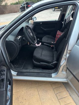 Volkswagen Golf 2002