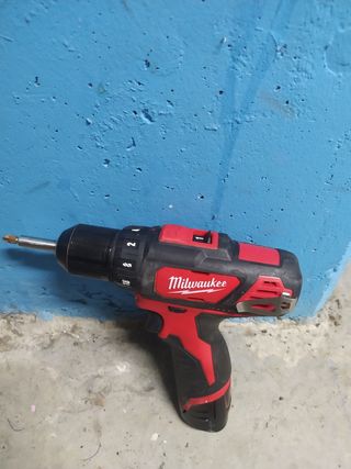 Taladro Atornillador Milwaukee