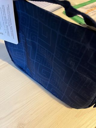 Beauty case Guy Laroche blu