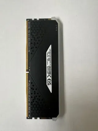 CORSAIR 1x8GB 3200MHz rgb” 764889