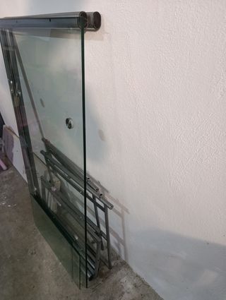 Mesa de estudio de cristal