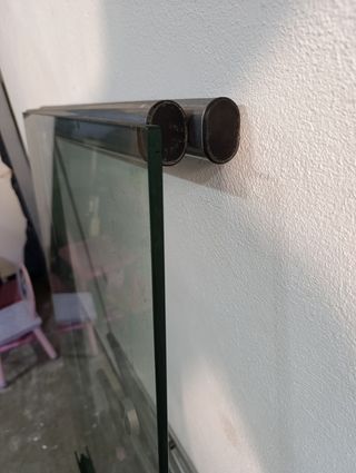 Mesa de estudio de cristal