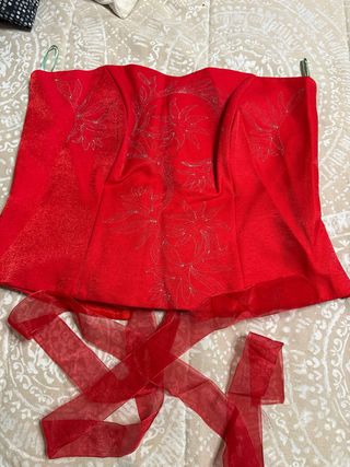 Vestido rojo de fiesta de dos piezas