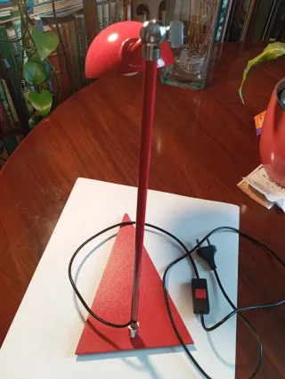 Lámpara Escritorio Vintage Roja Metálica