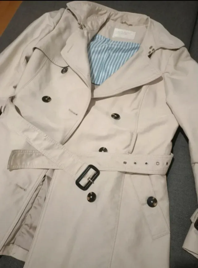 Gabardina Beige Zara