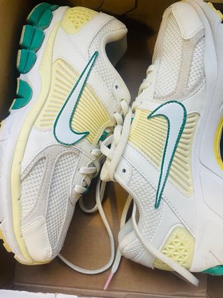 Zapatillas Nike Zoom Vomero 5 Talla 40