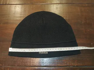 Gorro de punto Adidas negro