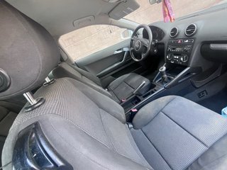 Audi A3, 1.6, 102 CV. Gasolina.