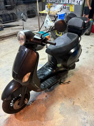 Scooter Riya 4t 50cc Año 2015. Solo 6.000kms