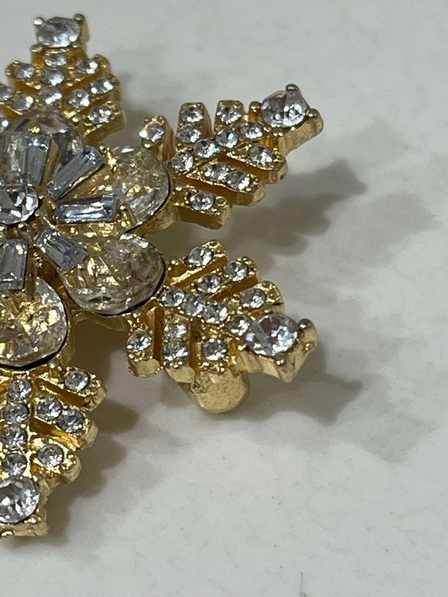 Broche copo de nieve dorado snow snowflake