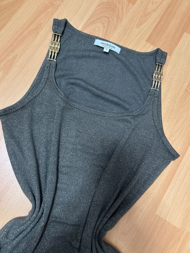 Top Morgan gris con detalles dorados Talla M