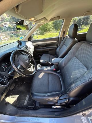 Mitsubishi Outlander 2015