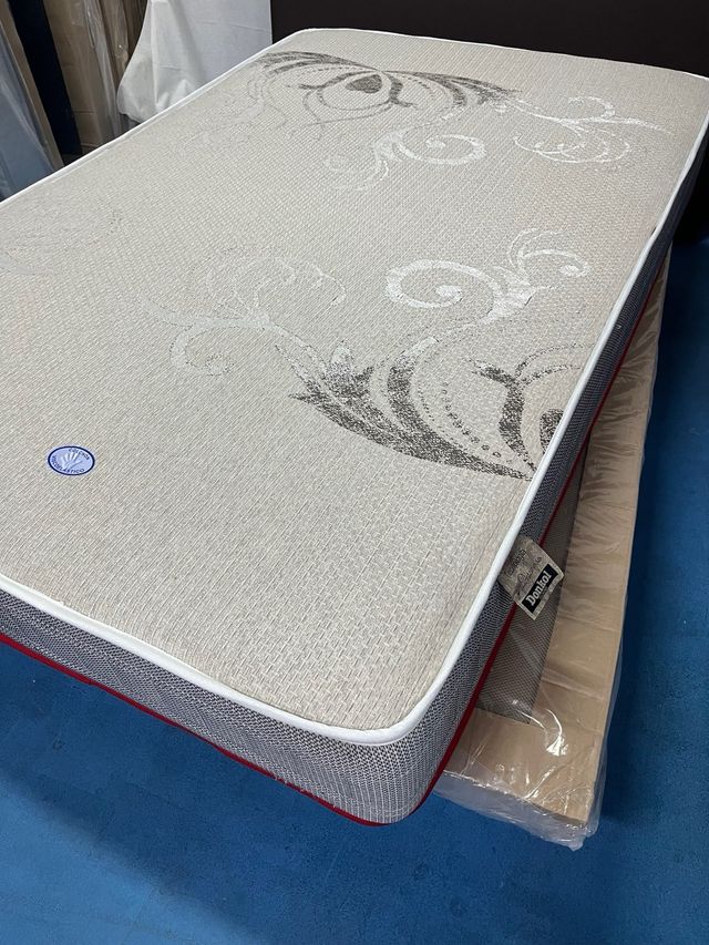 Base e materasso imbottiti Visco 120x190