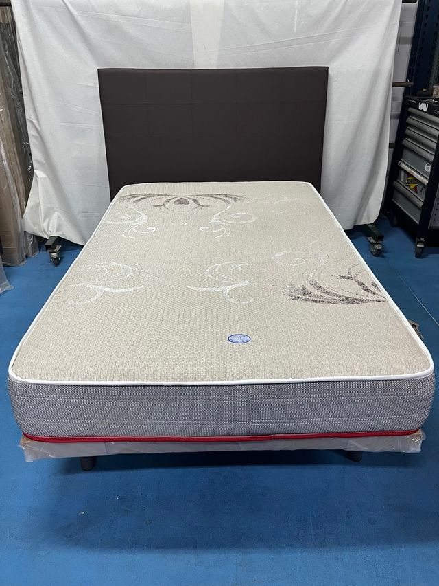 Base e materasso imbottiti Visco 120x190