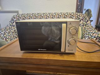 Microondas Orbegozo con Grill