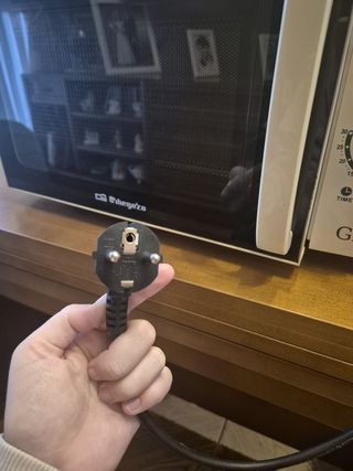 Microondas Orbegozo con Grill