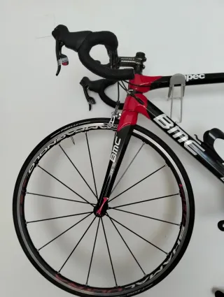 Bicicleta de carretera BMC Impect