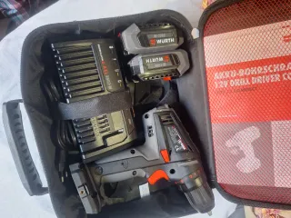 Atornilladora Wurth ABS 12V con 2 baterias de 3,ah