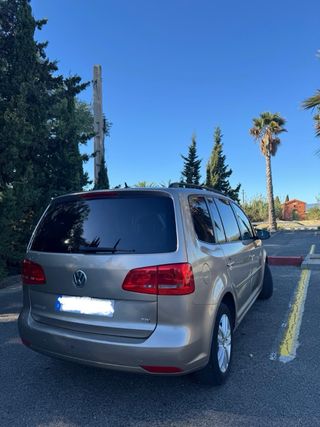 Volkswagen Touran 2012