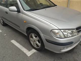 Nissan Almera 2001