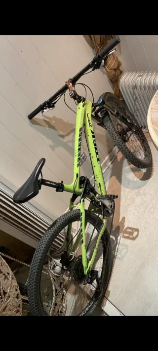 Bicicleta Trek Fuel EX 9.5