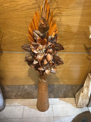 Vaso decorativo com flores secas