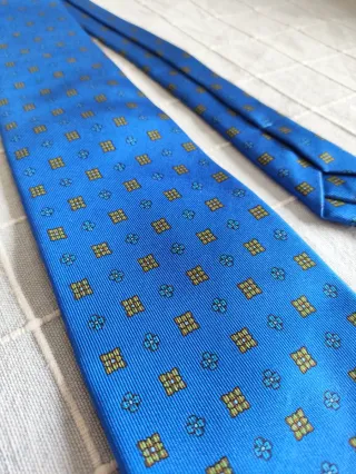 Corbata E. Marinella de seda estampada con flores