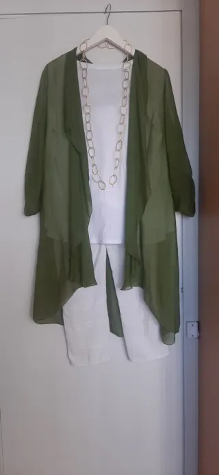 Blusa tipo guardapolvo verde talla única