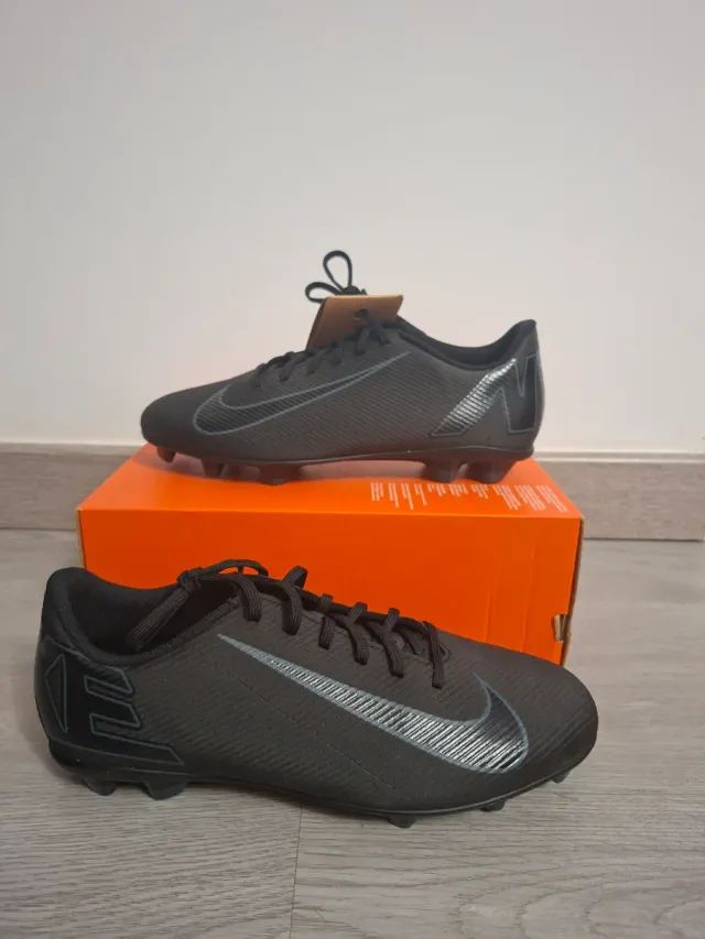 Botas de fútbol Nike Mercurial Negras