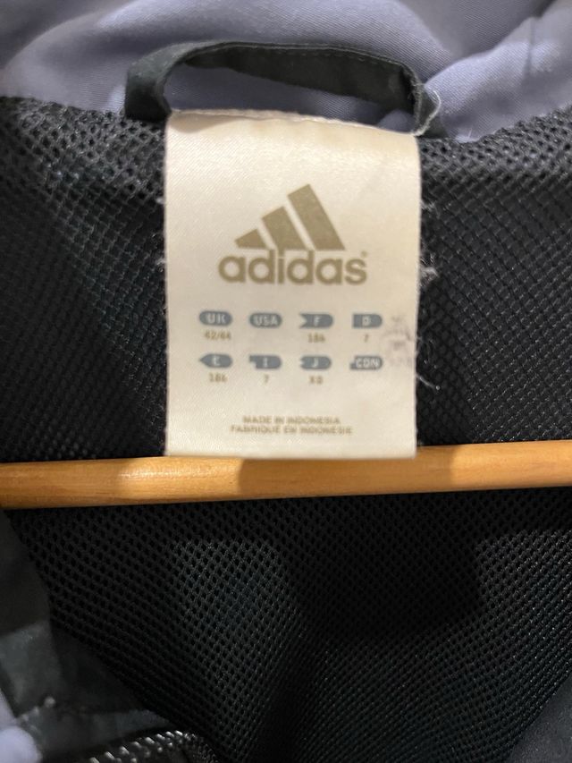 Chaqueta Adidas Negra y Gris