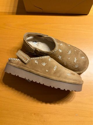 Zueco Zara Chestnut Ugg