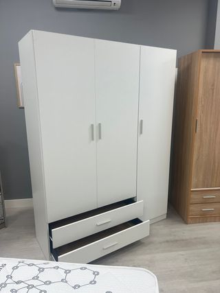 Armario 3 puertas 2 cajones 150x200