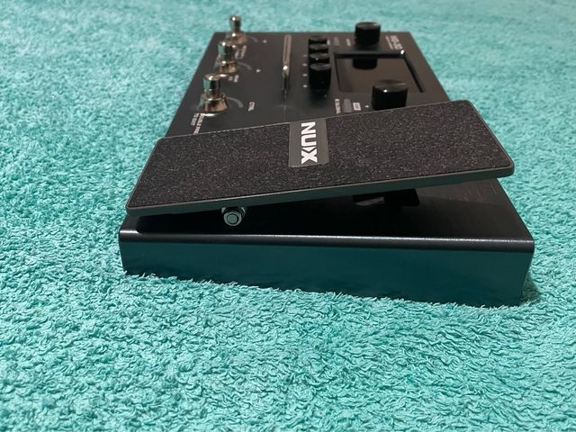 NUX MG30 – Pedalera multiefectos profesional