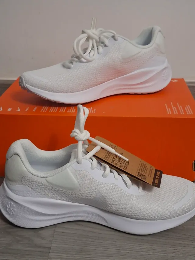 Nike Revolution 7 Blancas Talla 39