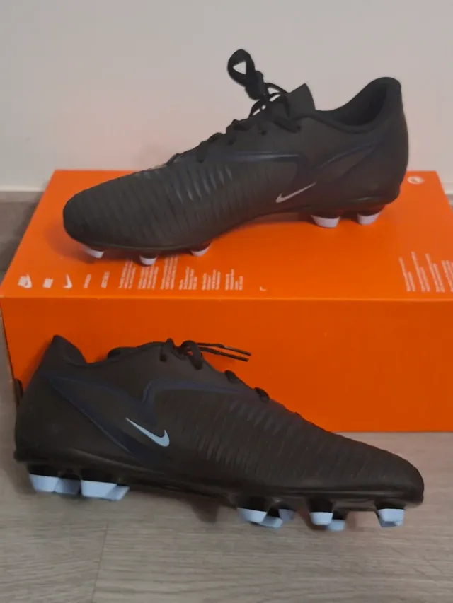Botas de fútbol Nike Phantom Negras