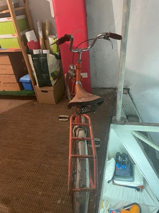 Bicicletas Clásicas Rabasa Derbi Roja y Naranja