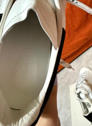 Alexander McQueen Sneakers Bianche Nere