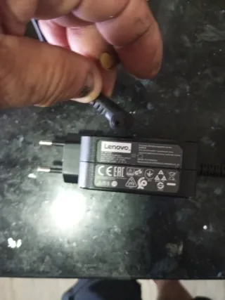 Cargador Lenovo