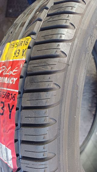 2 neumáticos Michelin Pilot Primacy 215/55R16 93Y