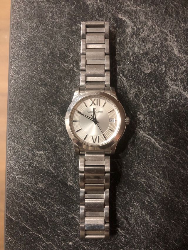 Reloj Maurice Lacroix.