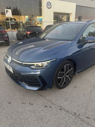 VW Golf Variant R-Line 1.5 eTSi 150cv automatico