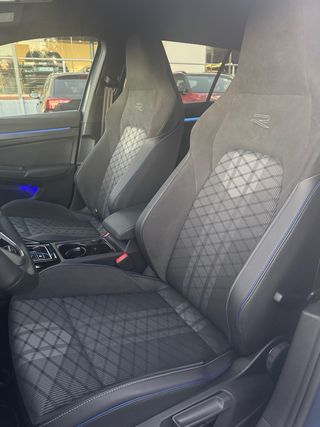 VW Golf Variant R-Line 1.5 eTSi 150cv automatico