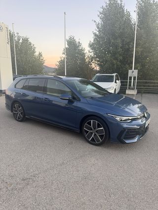 VW Golf Variant R-Line 1.5 eTSi 150cv automatico